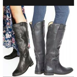 Frye 77535 black leather riding pull on low heel boot